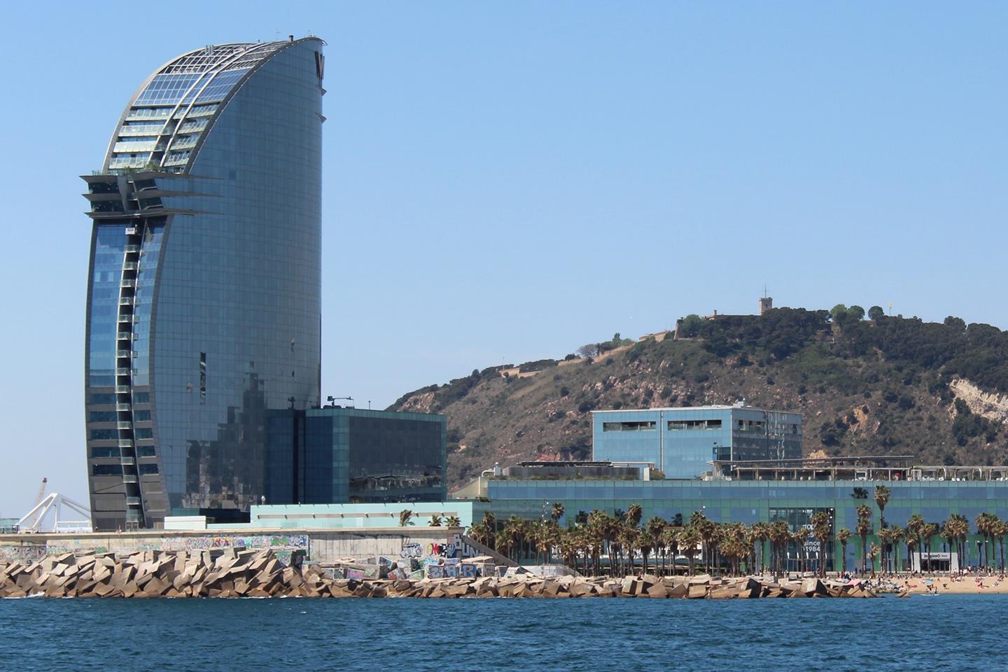 Barcelona-walking-and-sailing-guided-tour-9