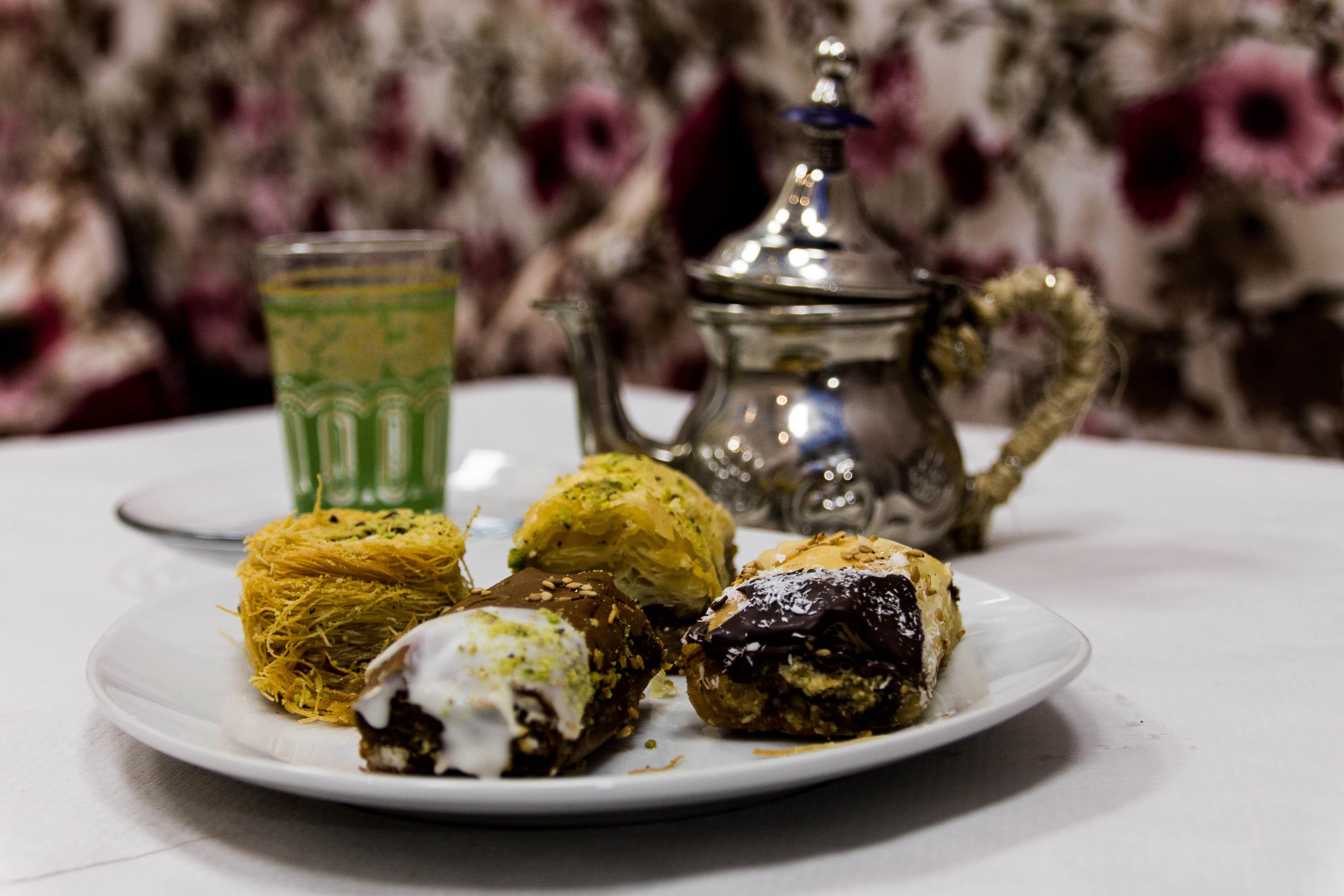 Arabic sweets and tea Experience