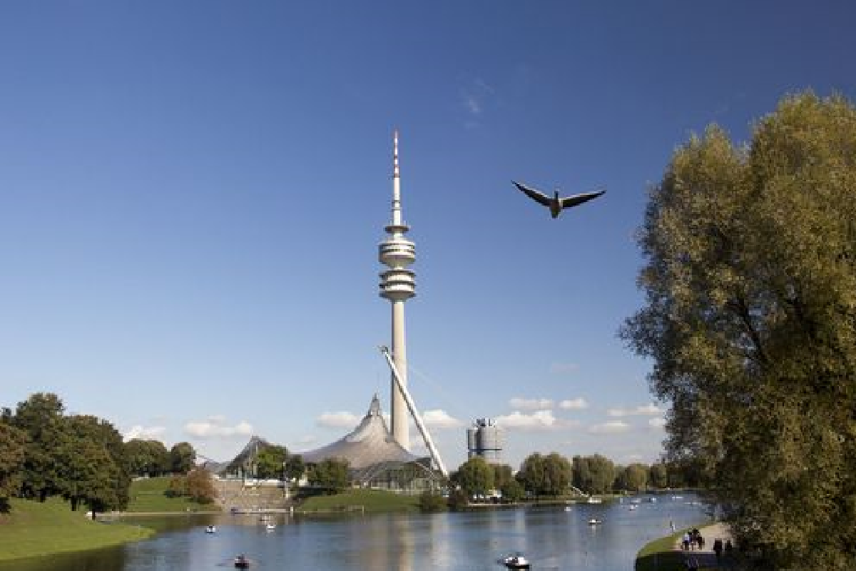 Munich-Olympiapark-and-English-Garden-Tour-4