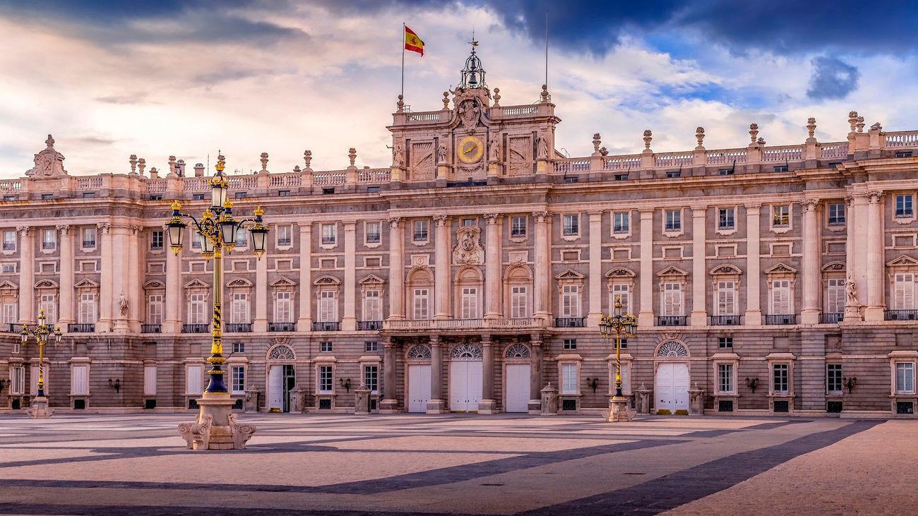 Royal Palace of Madrid and Flamenco with Tapas