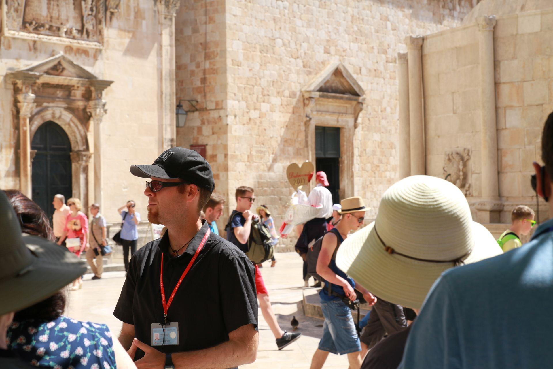 Tour-a-Pie-en-Dubrovnik:-Descubra-el-Casco-Viejo-4
