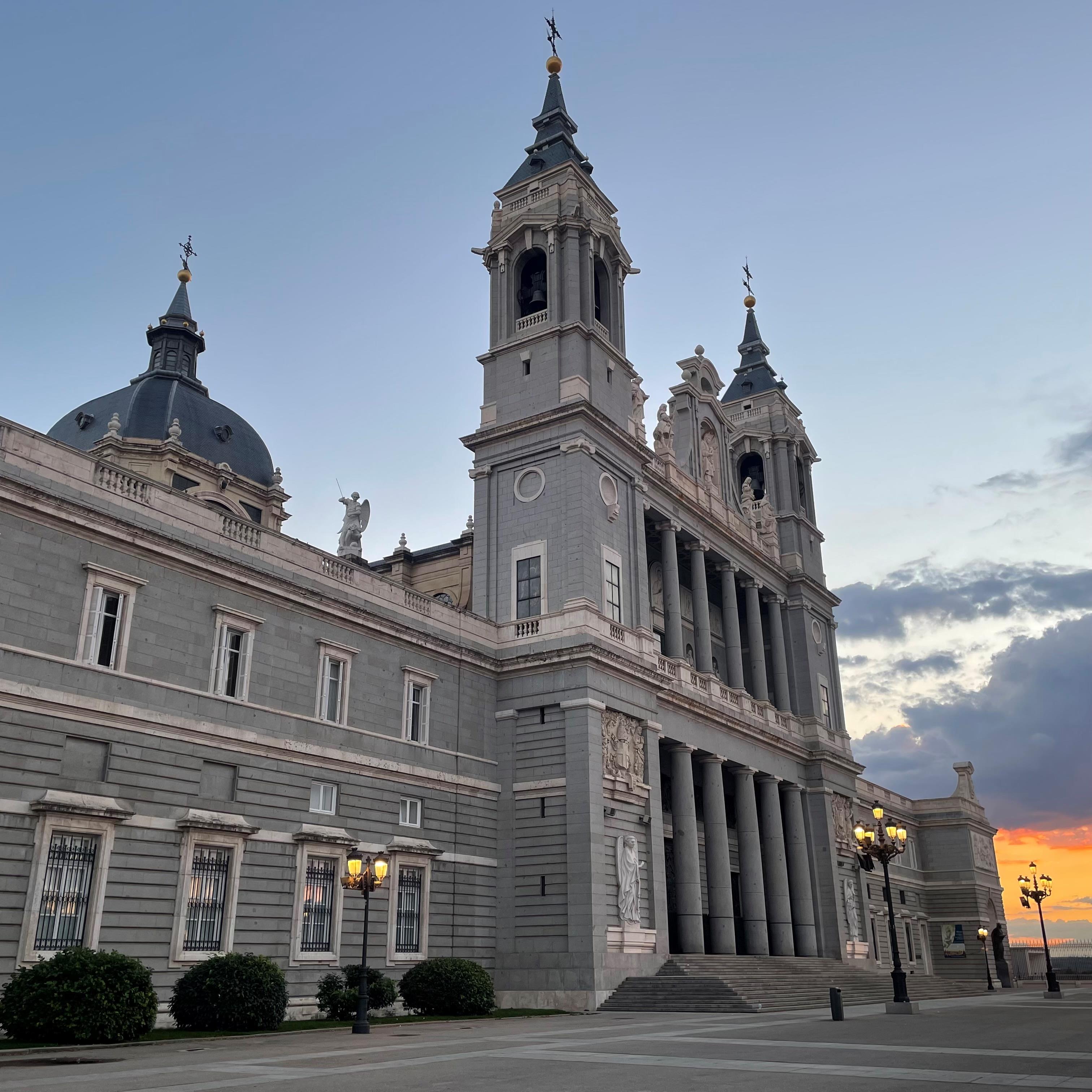 Sunset-in-Madrid-Guided-Tour-1