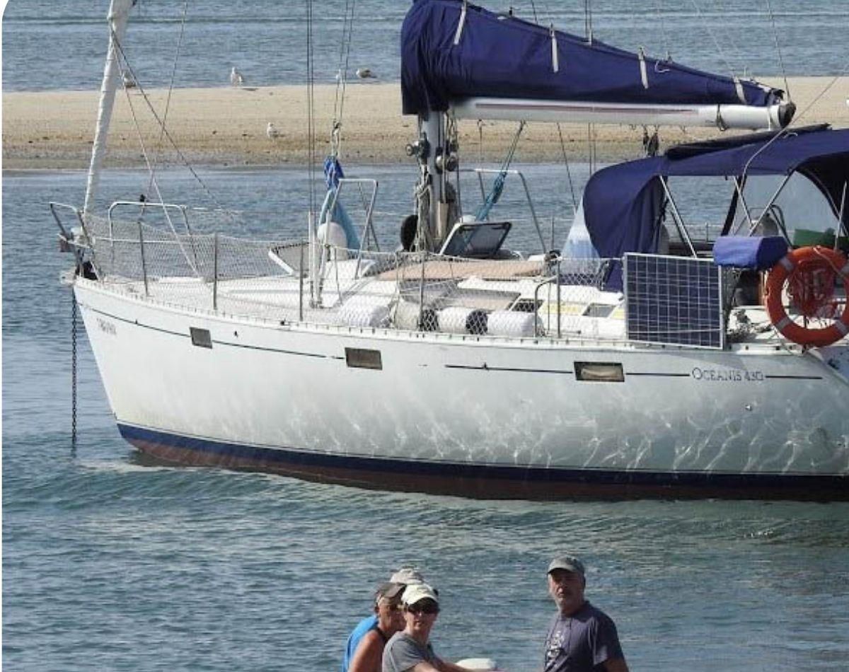Cadiz-coast-in-sailboat-2