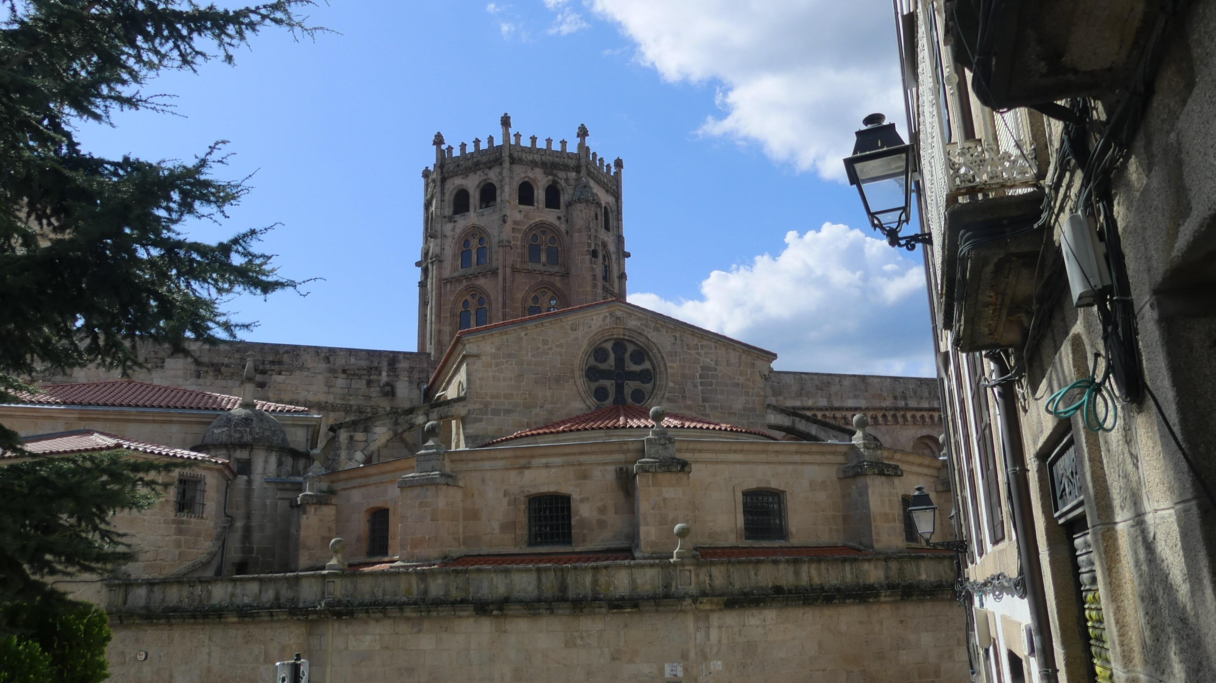 Free-Tour-por-Ourense,-descubre-su-secreto-1