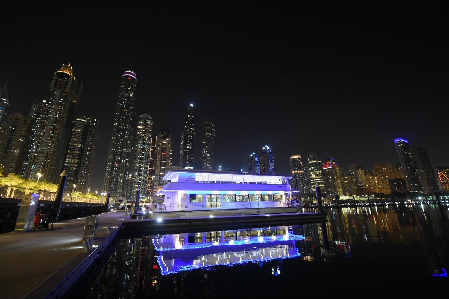 Catamaran Cruise Dinner in Dubai Marina