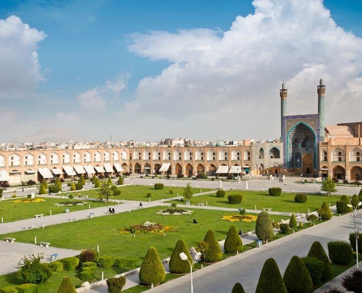 Free-Tour-por-la-Plaza-de-Naqsh-e-Yahan-de-Isfahan-4