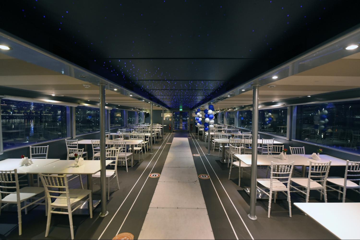 Catamaran-Dinner-Cruise-in-Dubai-Marina-6