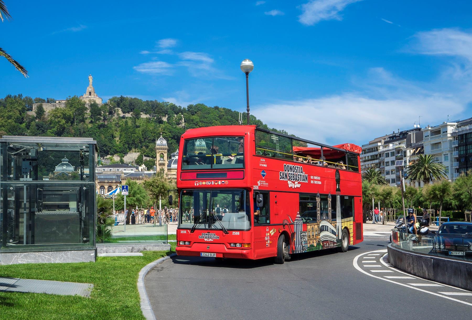 Autobús turístico en San Sebastián