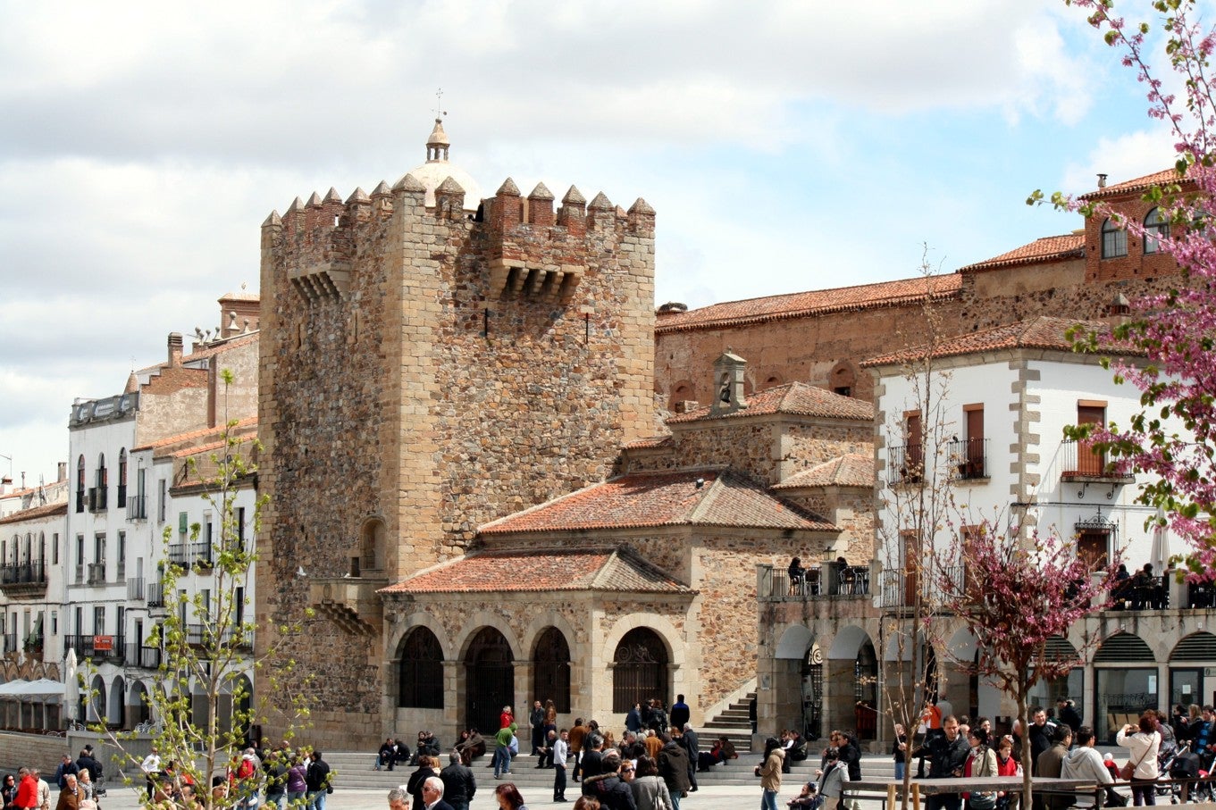 Tour Cáceres al Completo con Entradas
