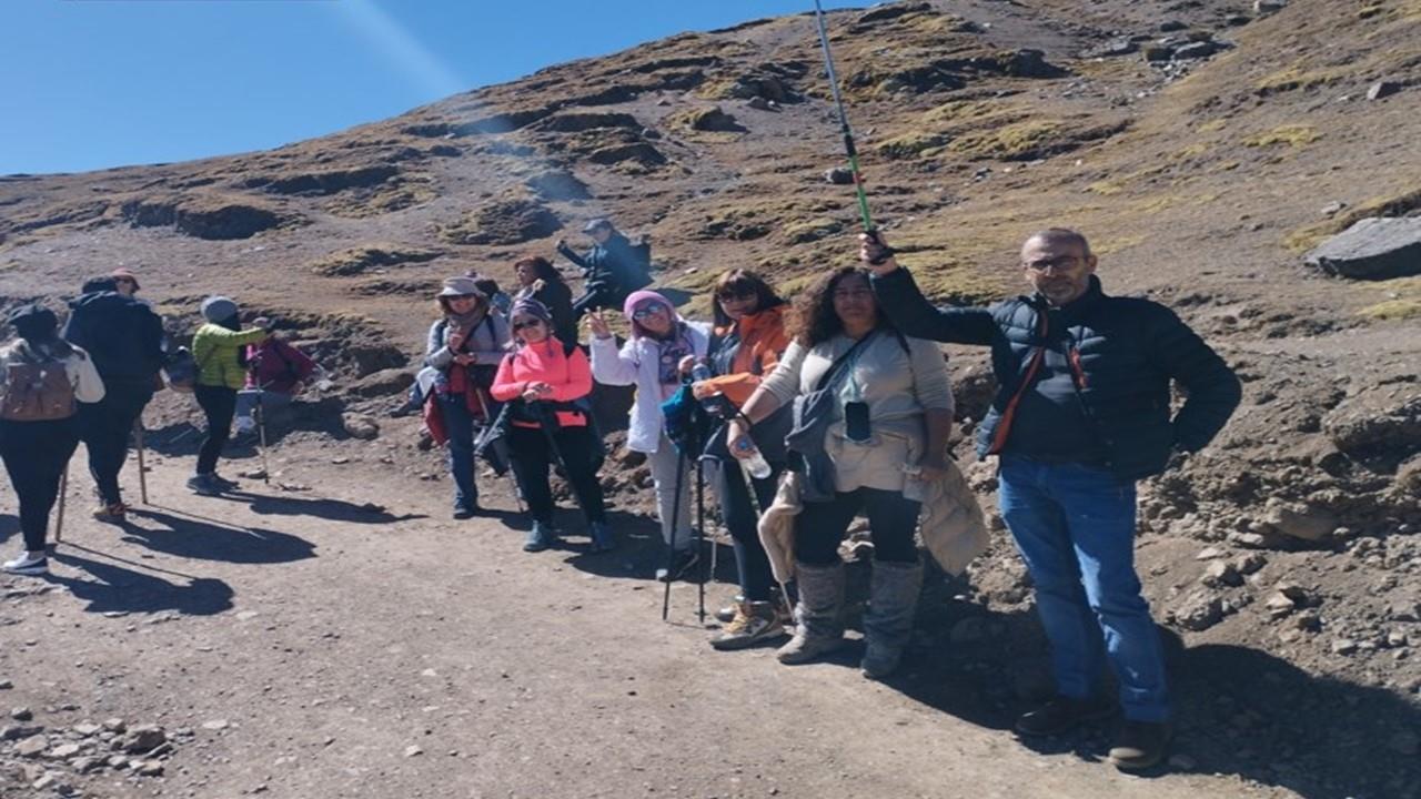 Trekking-to-the-Rainbow-Mountain-from-Cusco-6