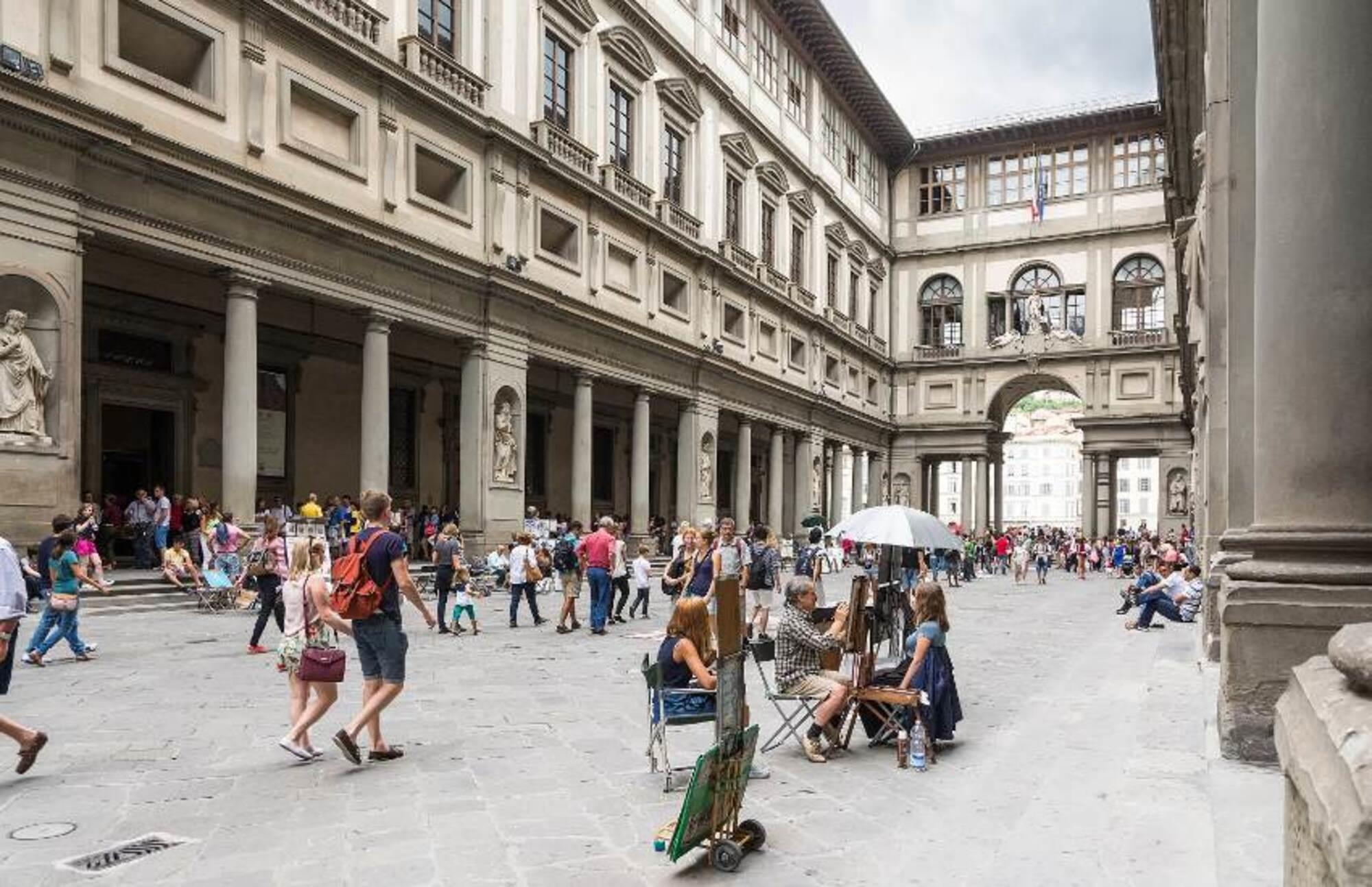 Uffizi-Gallery-Guided-Tour-without-Ticket-3
