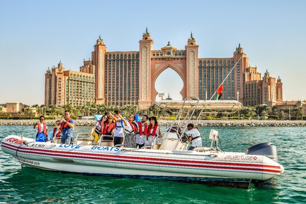 Speed-Boat-de-90-minutos-en-Dubai-1