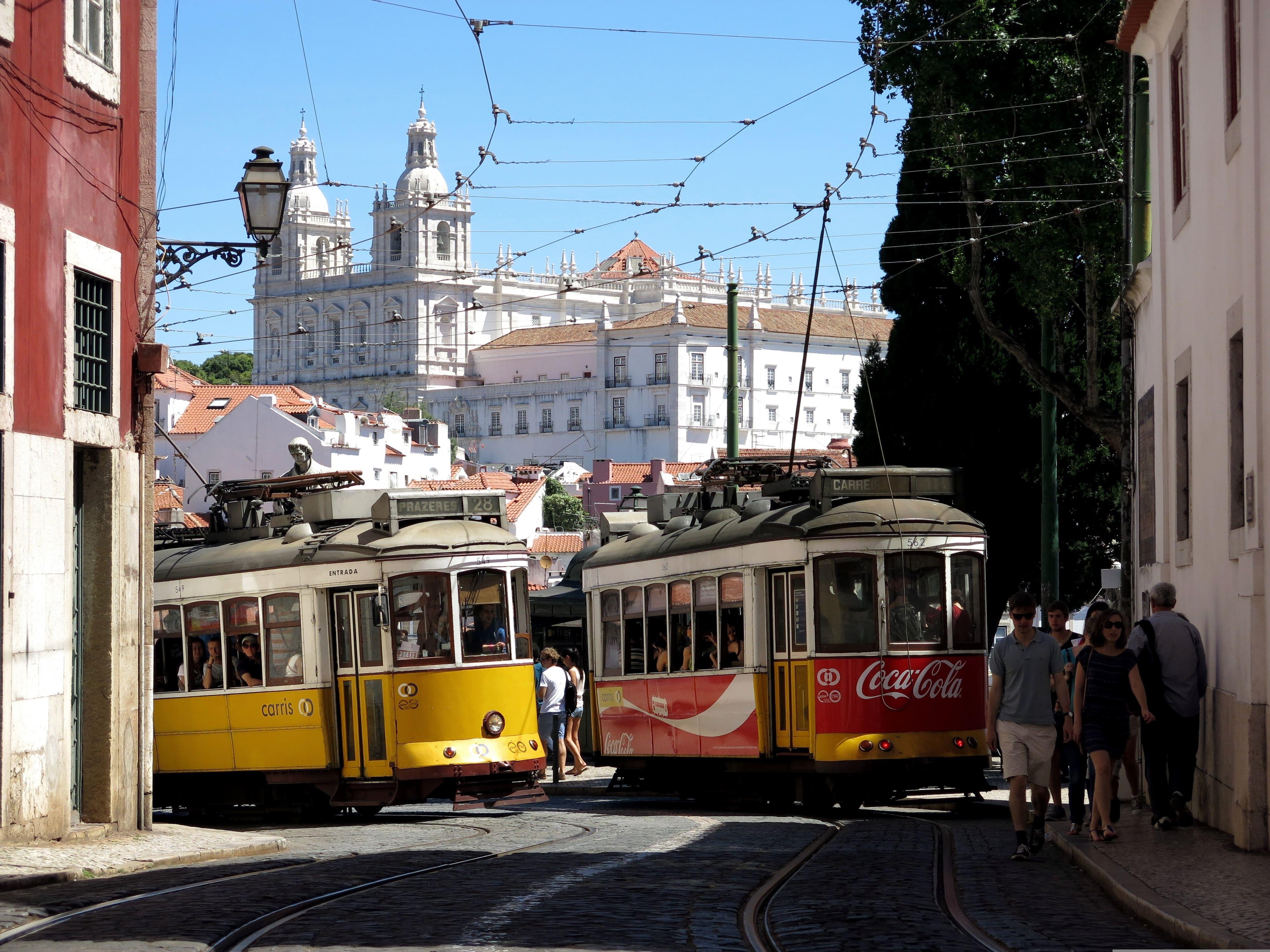 Lisbon Private Tour with Spanish Tour Guide