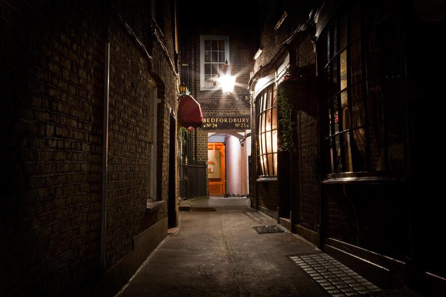 Free-Tour-about-Jack-the-Ripper-3