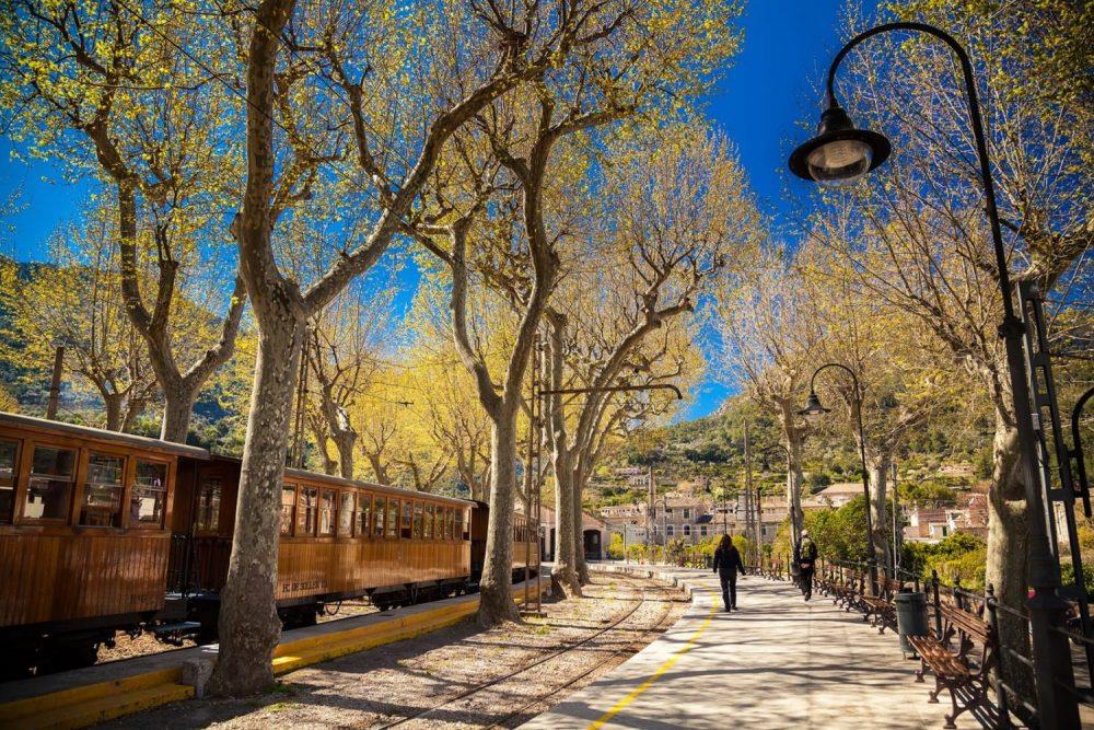 Private-excursion-to-Soller-by-train-and-tram-8