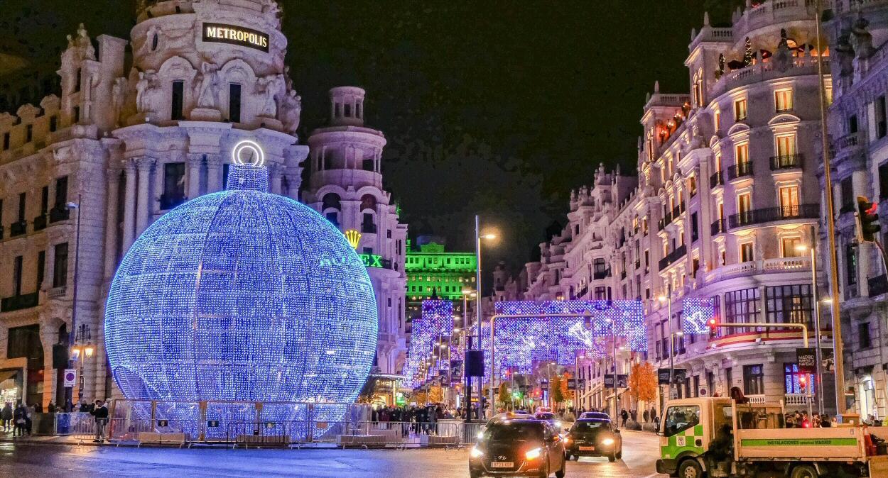 Route-through-Madrid-at-Christmas-1