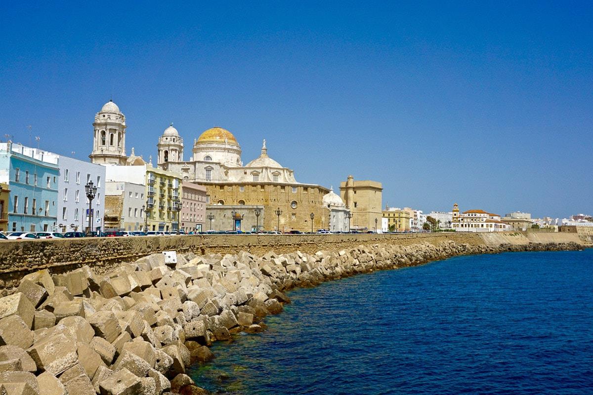 Free tour of Cádiz 3,000 years of history!