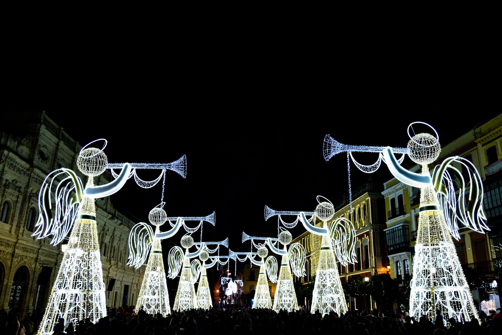 Tour-of-the-Christmas-lights-in-Seville-2