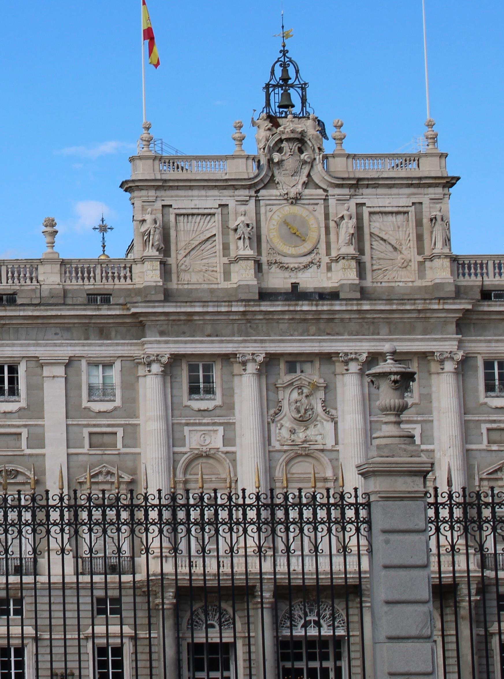 Private-tour-Las-Letras,-Austrias-and-Borbones-4