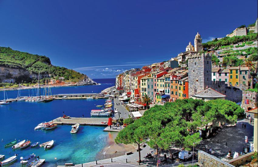 Cinque-Terre-day-trip-with-lunch-3