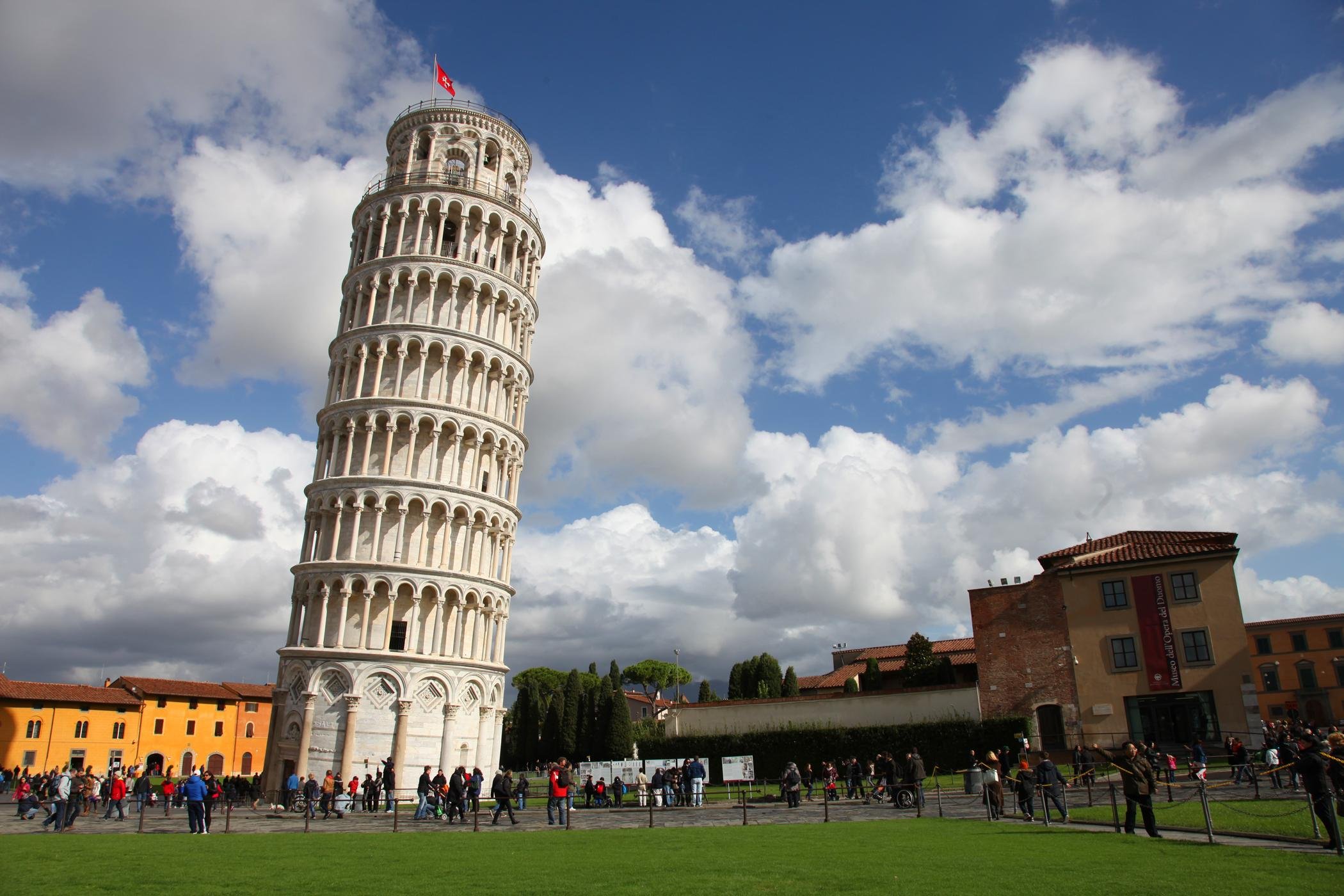 Excursión a Pisa y subida a la Torre Inclinada