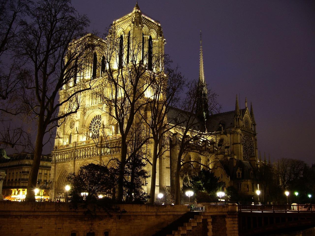 Free Tour of the Dark Side of Paris.