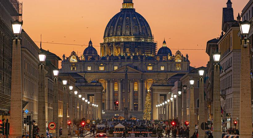 Free-Tour-of-the-Tiber-River-and-the-Vatican-6