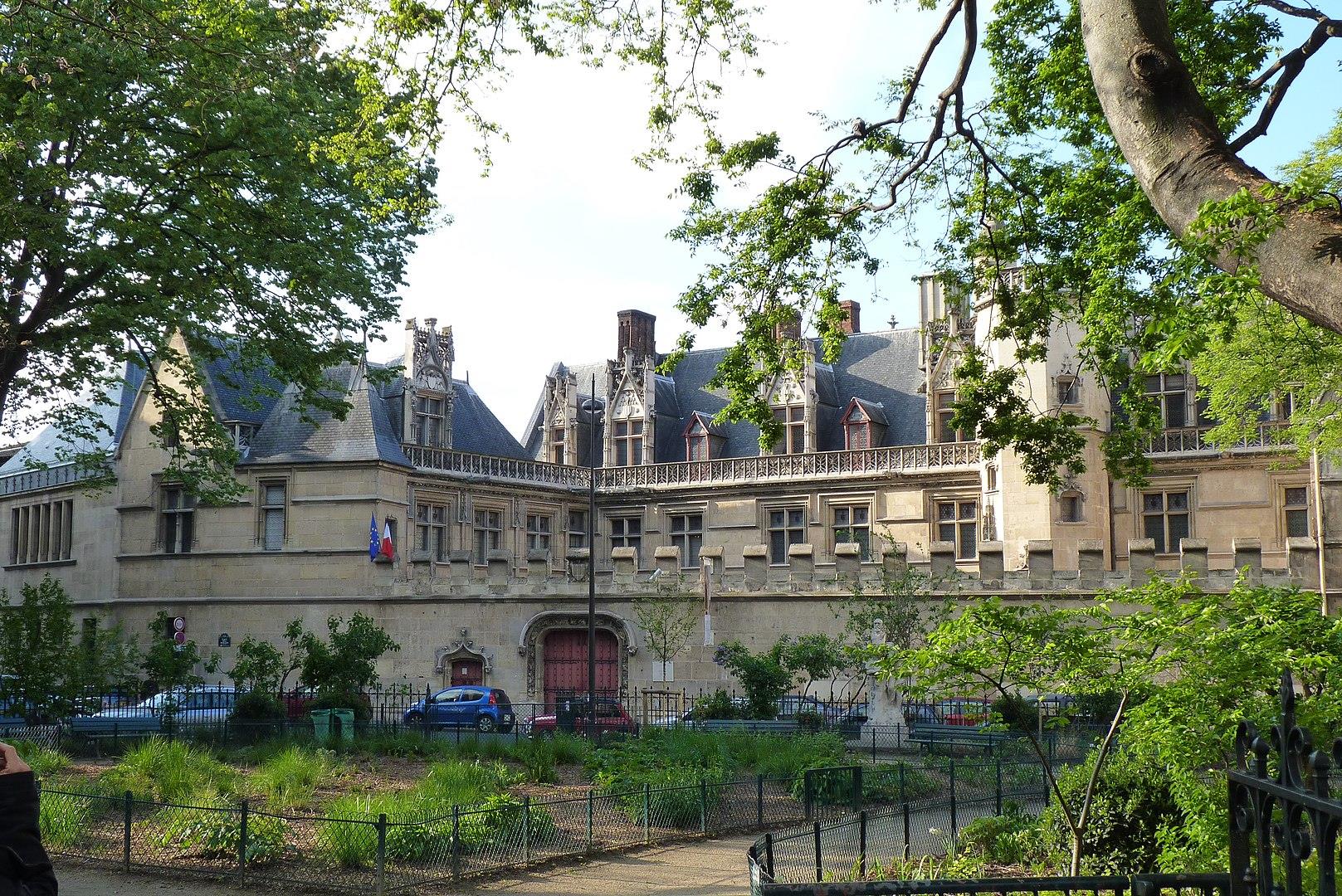 Free-Tour-of-Paris-Latin-Quarter-1