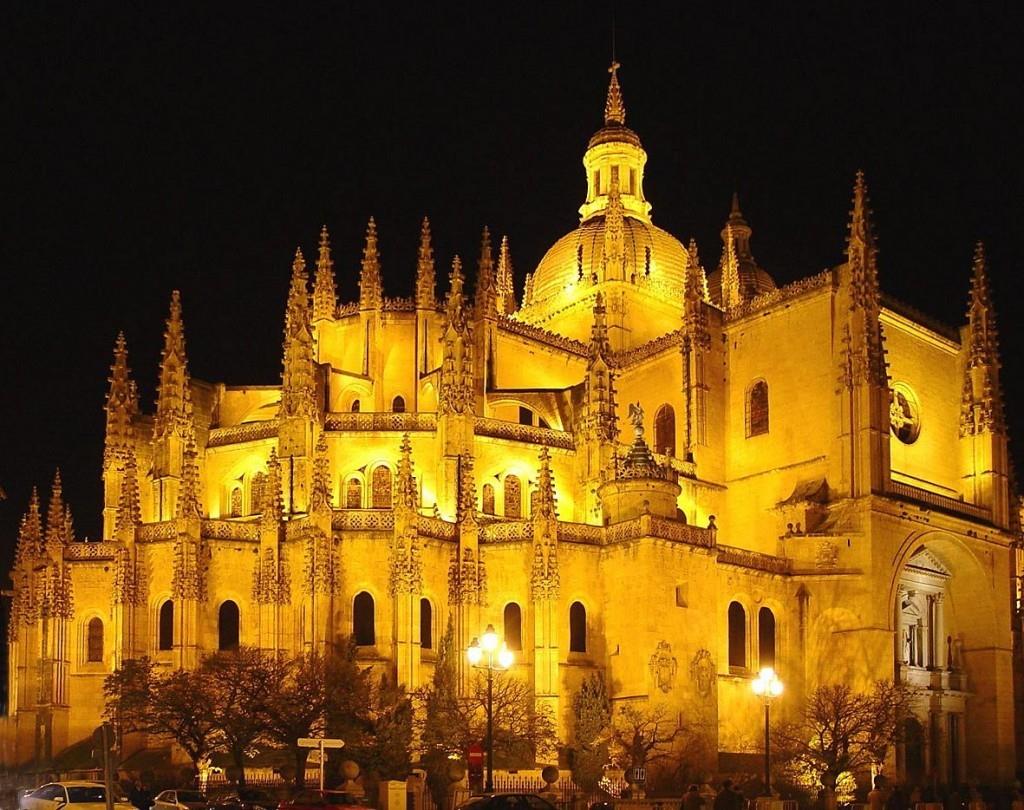 Segovia-Legends-and-Mysteries-Free-Walking-Tour-1