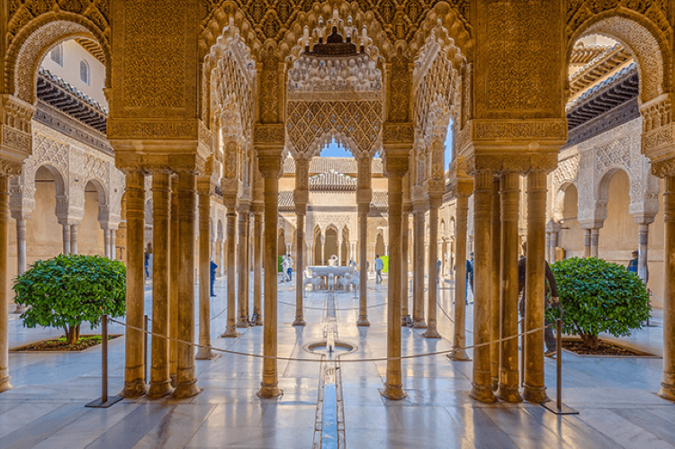 Alhambra-and-Nasrid-Palace-Experience-in-Granada-7