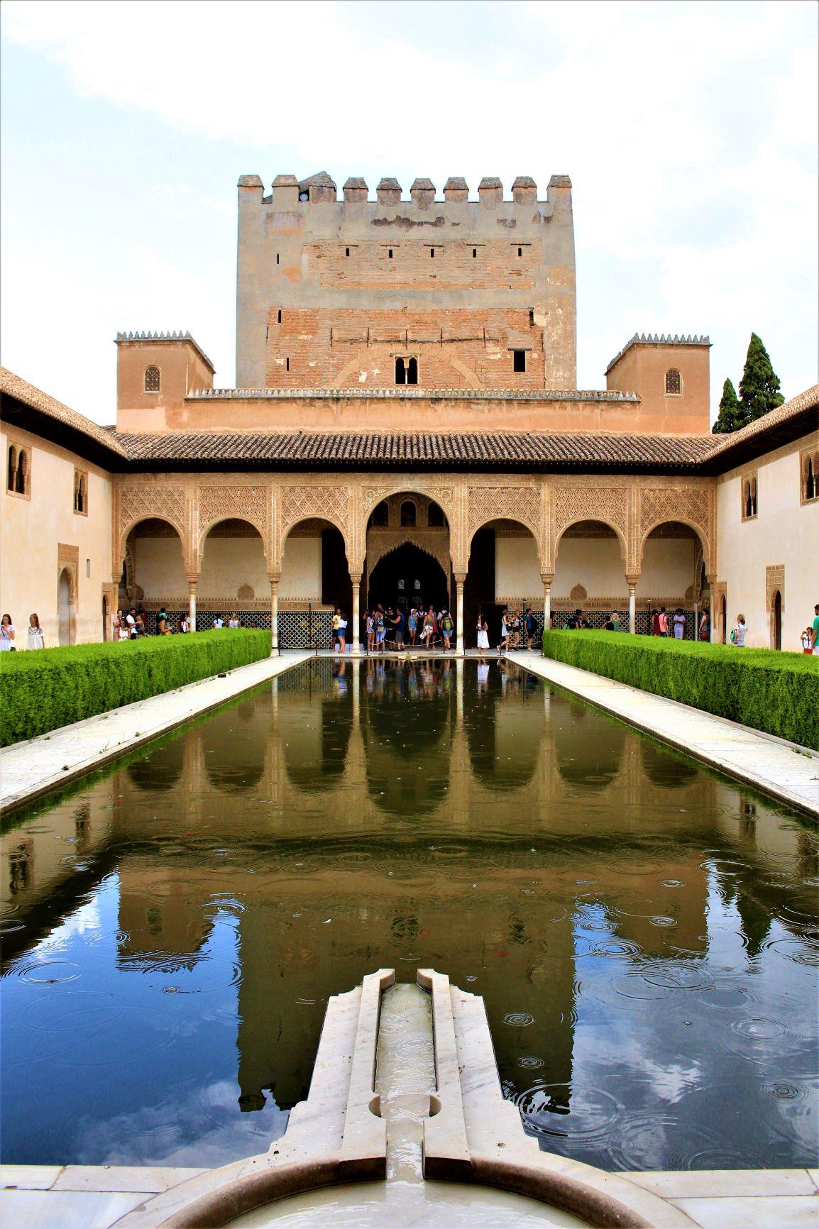 Alhambra-and-Nasrid-Palace-Experience-in-Granada-3