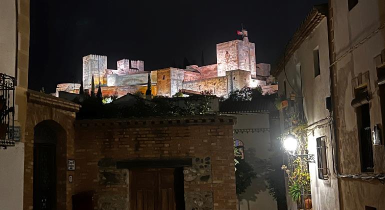Free-Tour-Granada-Nasrid-and-Catholic-6