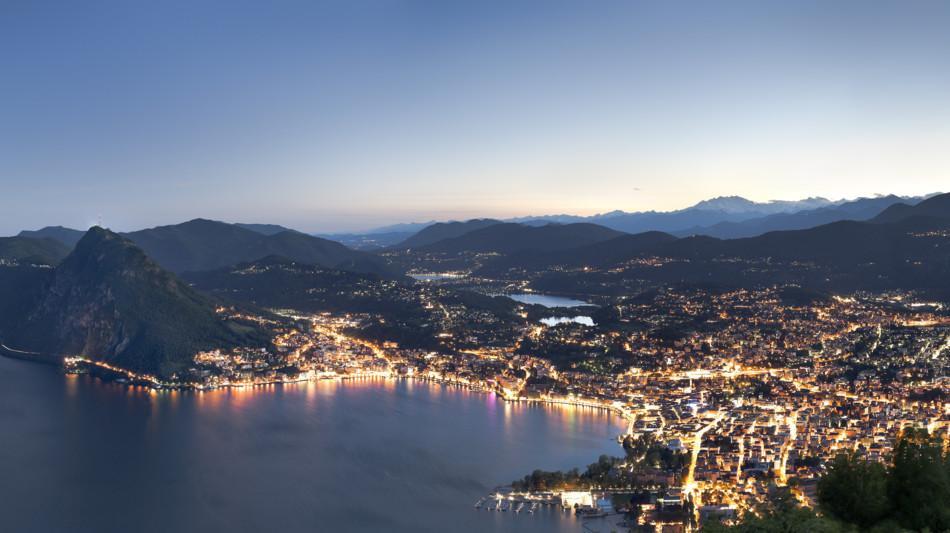 Lake-Como,-Lugano-&-Bellagio-Tour-with-Cruise-2