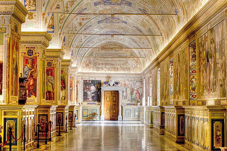 Vatican-Museum-Sistine-Chapel-Tickets-and-Tour-1