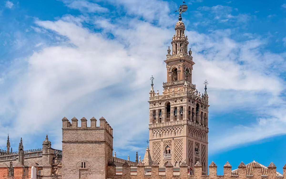 Seville-Offer:-Alcazar-+-Cathedral-+-Giralda-5