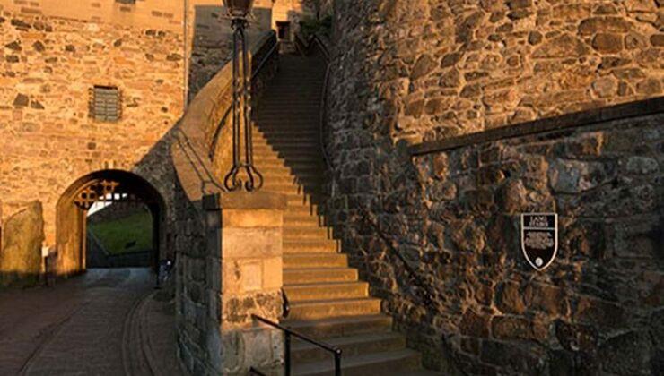 Entrada-al-Castillo-de-Edimburgo-3