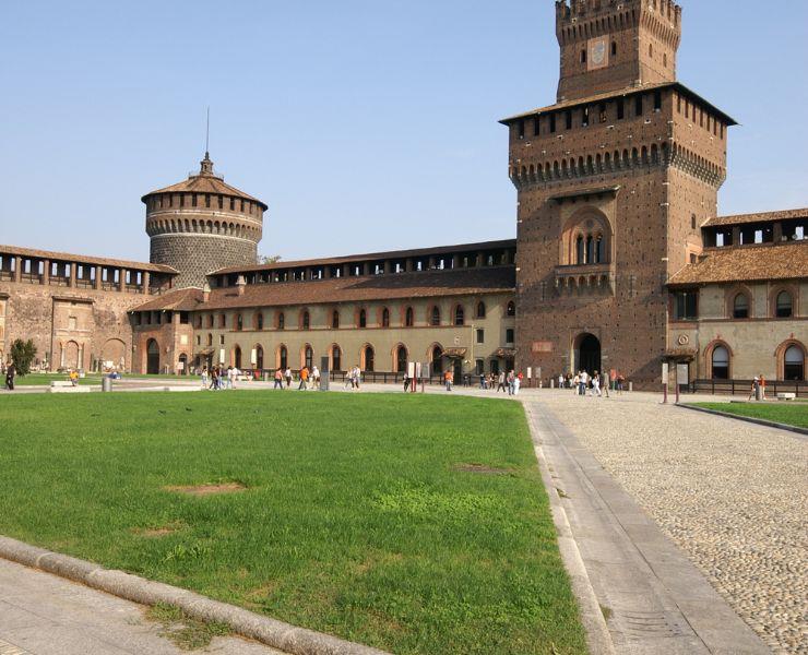 Sforza-Castle-Tickets-with-Audioguide-3