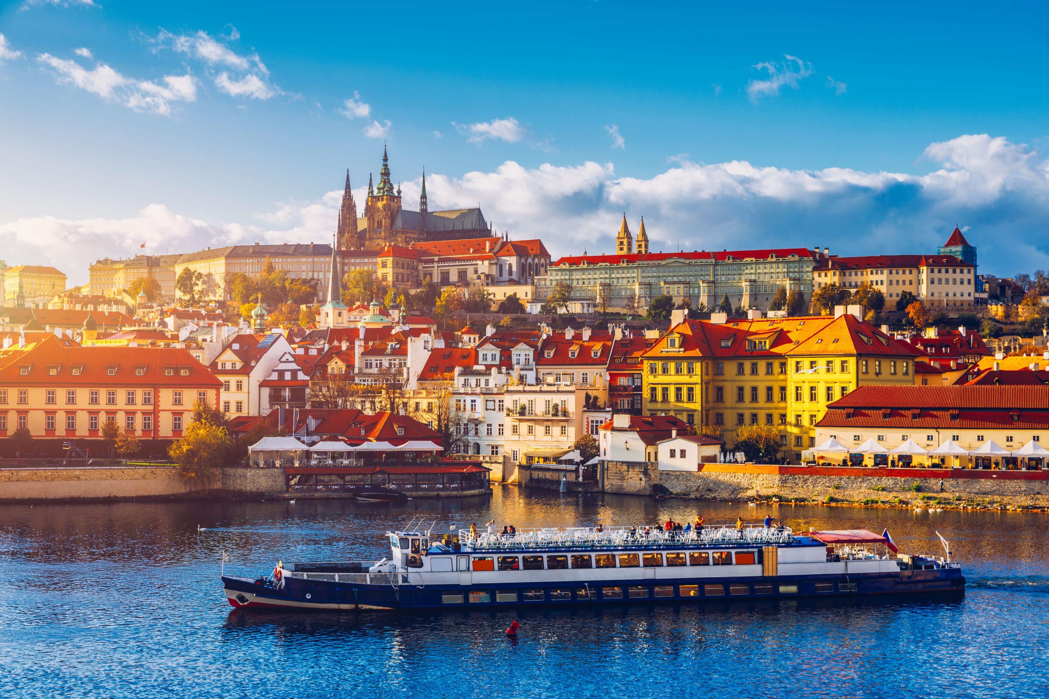 Prague City Tour including Vltava River Cruise