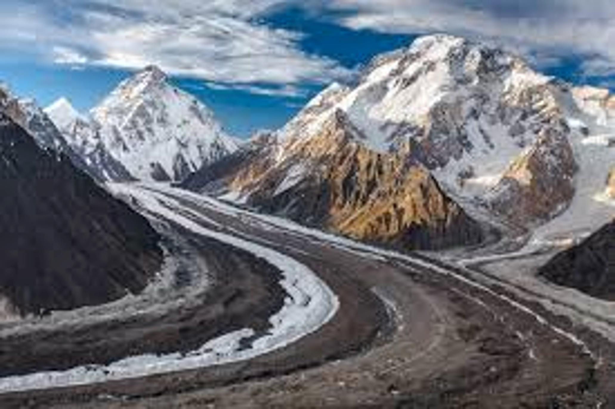 Concordia,-caminata-al-campo-base-del-K2-2