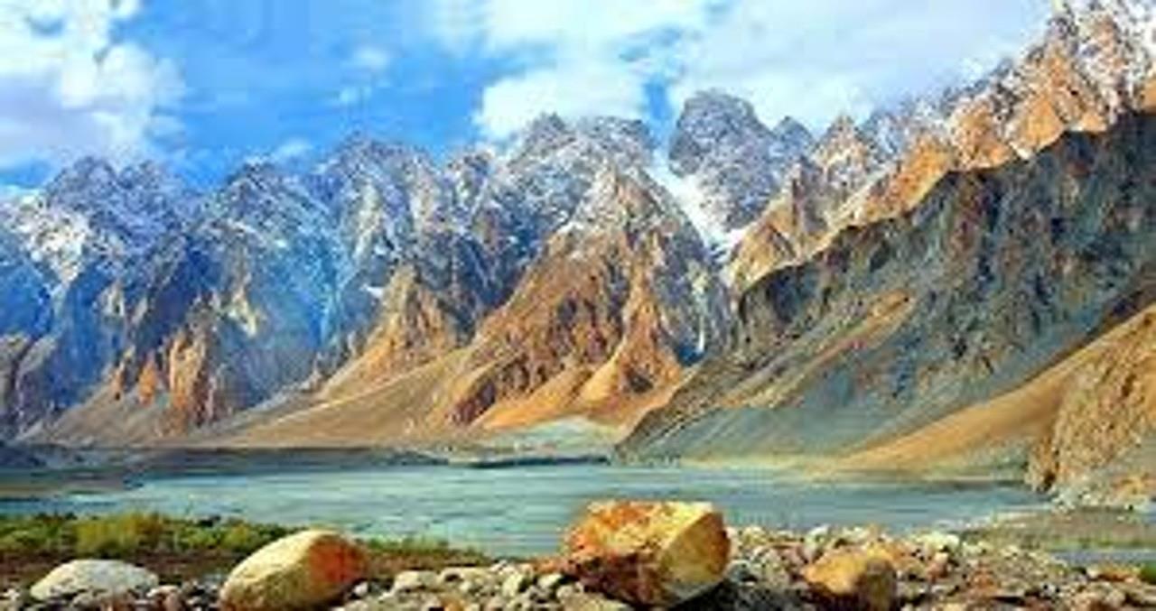 Gilgit, Hunza and Baltistan Tour