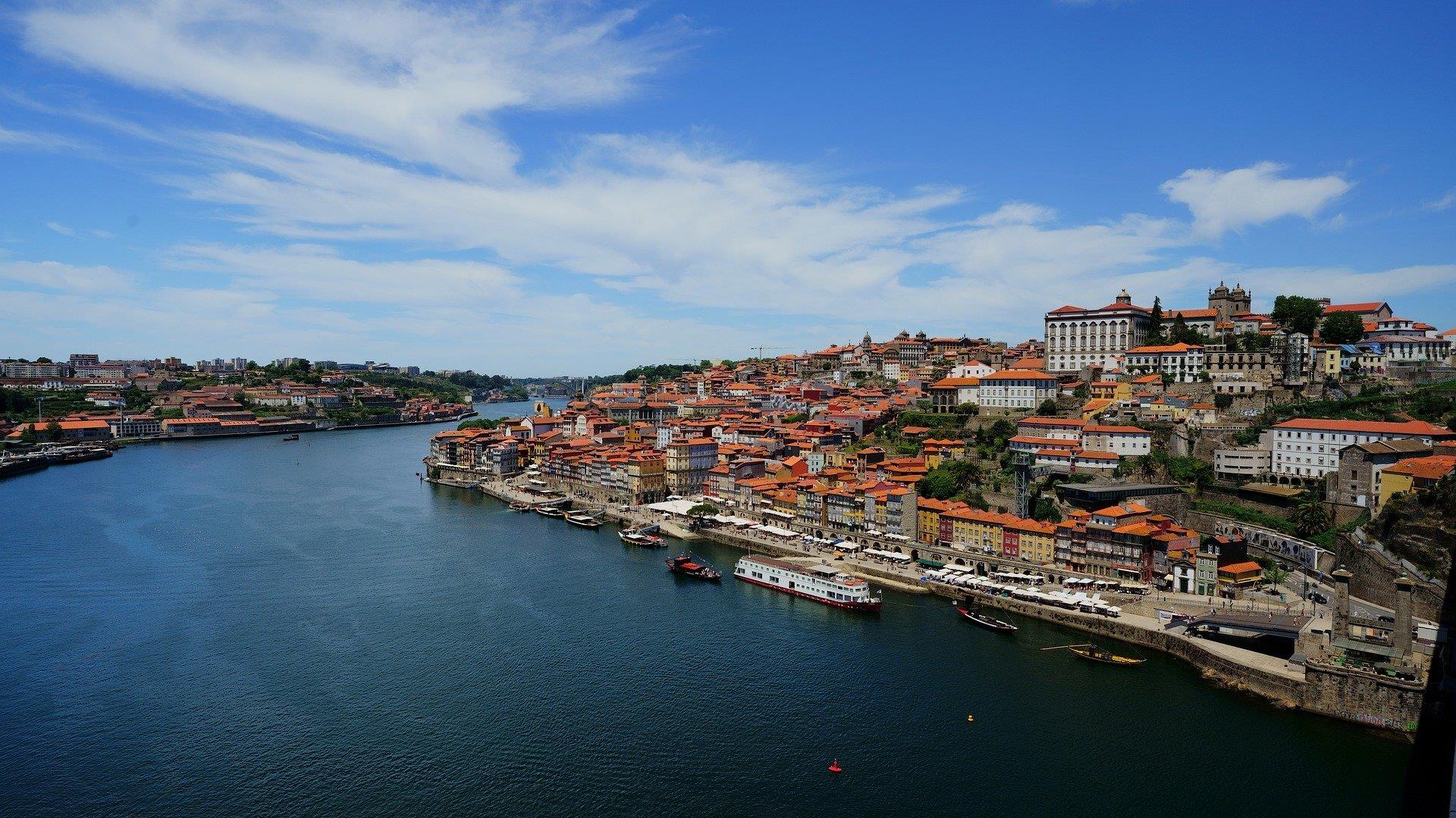 Tour-de-Gaia-a-la-Ribeira-y-Barco-por-el-Duero-3