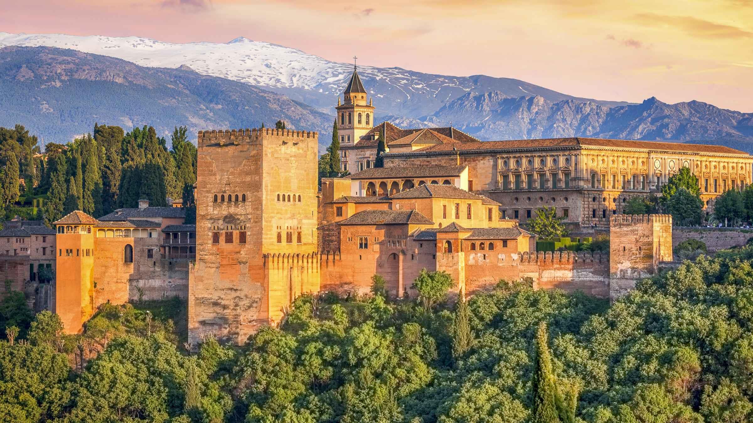 Complete Alhambra: Ticket and Guided Tour