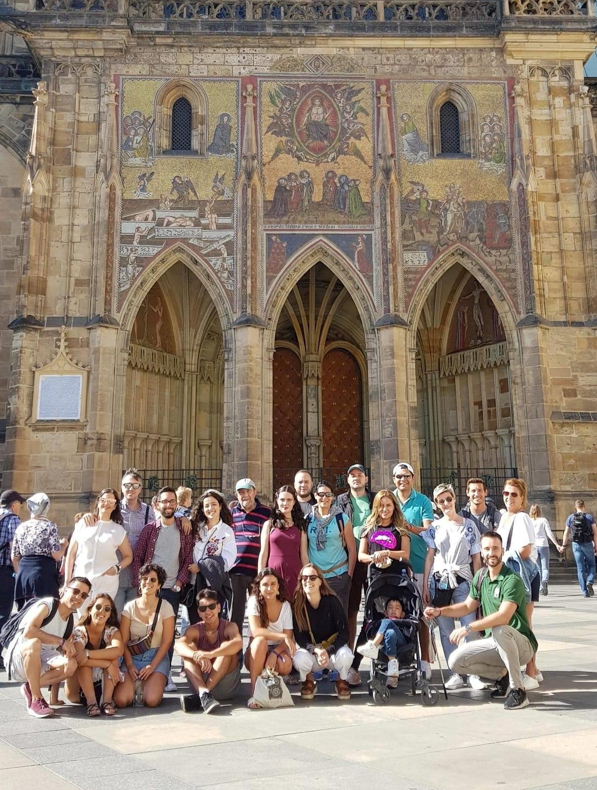 prague-castle-and-mala-strana-district-tour-12