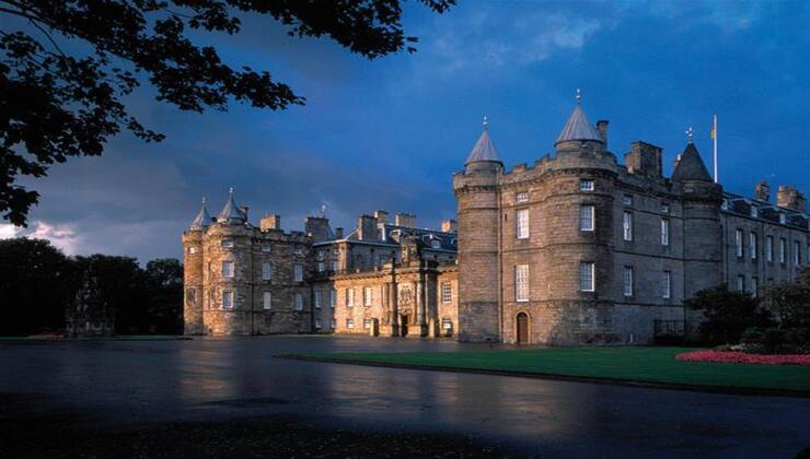 Holyroodhouse-Palace-Tickets-4