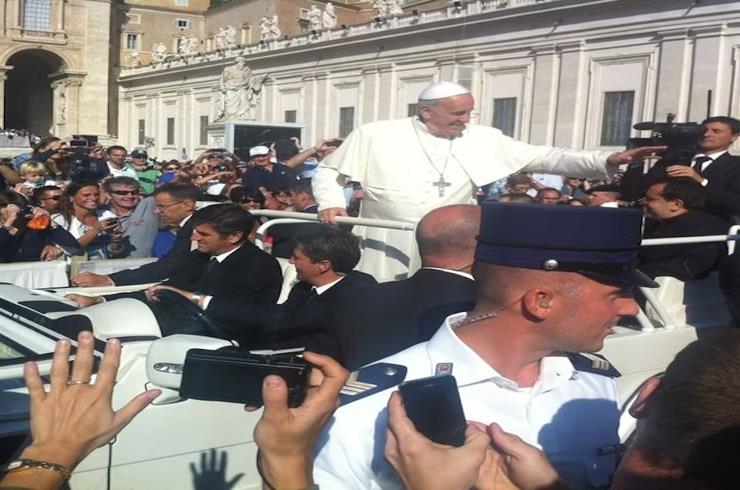 Audiencia-Papal-y-Tour-por-la-Basilica-San-Pedro-3