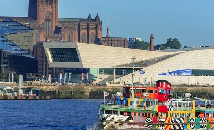 Hop-on-Hop-off-Liverpool-&-River-Mersey-Cruise-3