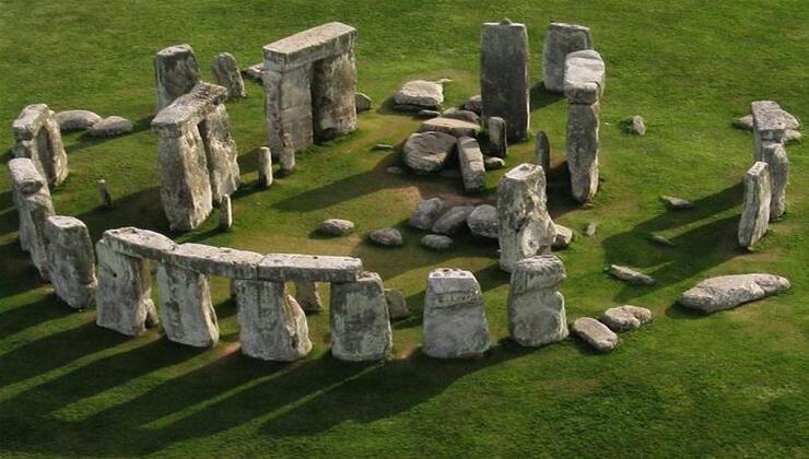 Stonehenge-Day-Trip-from-London-1