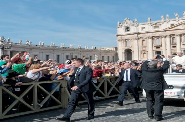 Audiencia-Papal-y-Tour-por-la-Basilica-San-Pedro-5