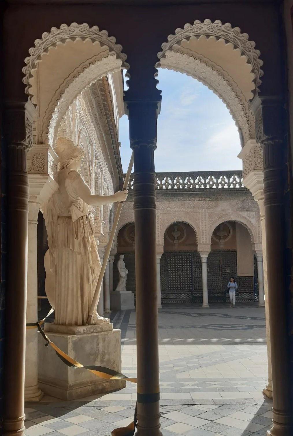 Visita-Guiada-por-la-Casa-de-Pilatos-en-Sevilla-1