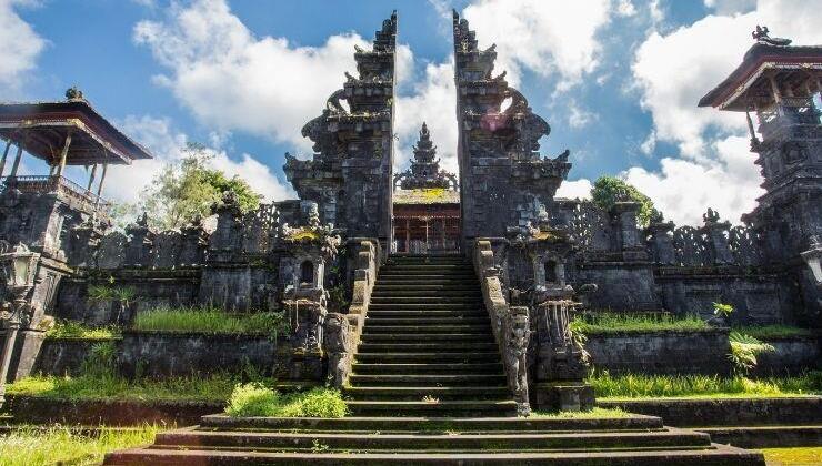 East-Bali-Private-Tour:-Lempuyang-and-Goa-Lawah-1